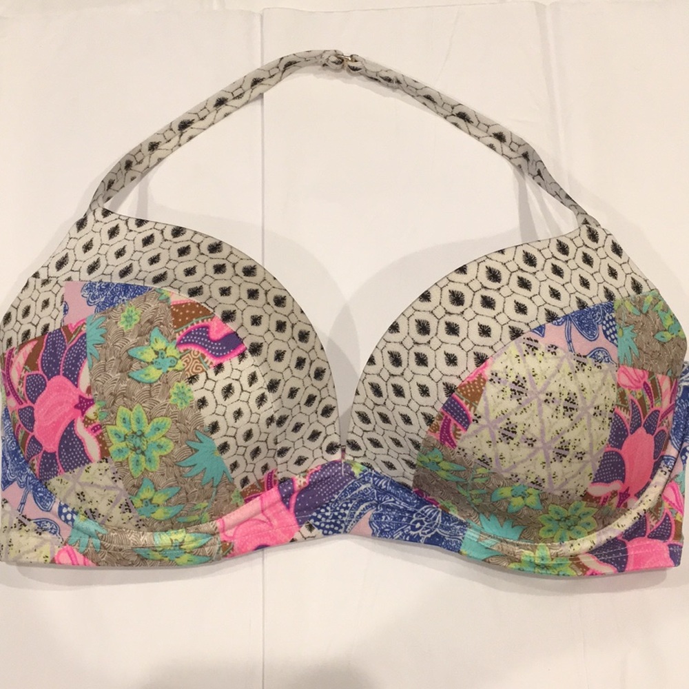 Victoria’s Secret the angel convertible bikini top 36D